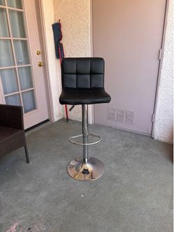 Adjustable Bar stool