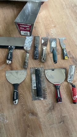 Drywall Tool Lot – Husky Mud Pan, Knives & Trowels