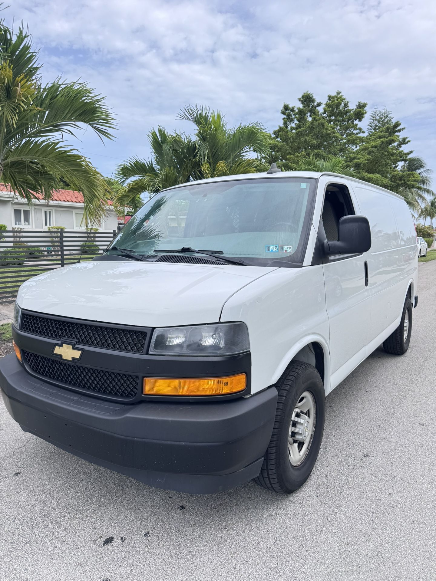 2022 Chevrolet Express 2500