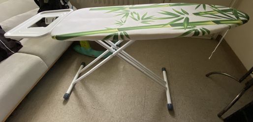 Tabla de Planchar ( Ironing Board)