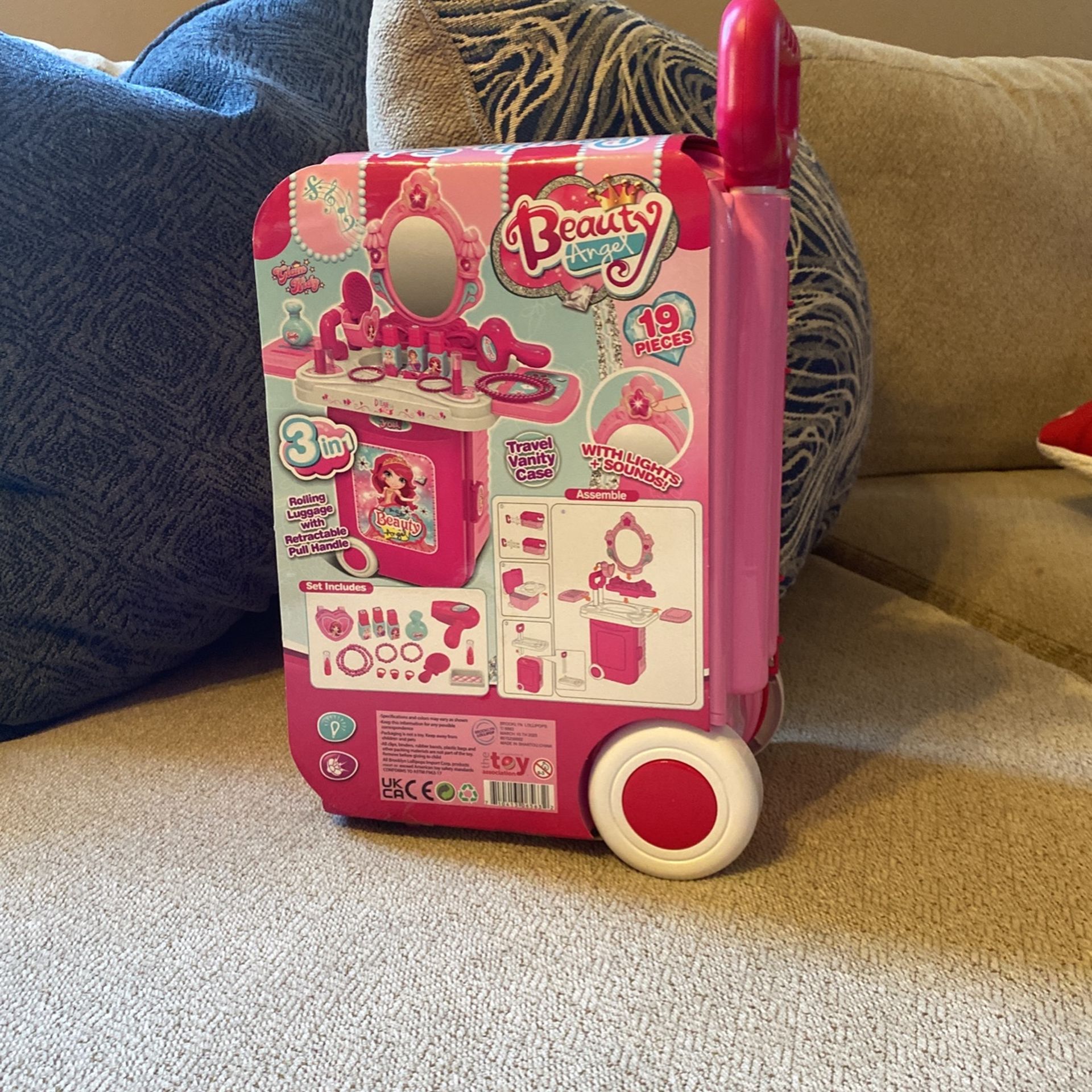 Pretend Makeup Play for Toddlers, Kids Vanity for Girls