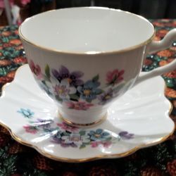 Delicate English Bone China Tea Cup and Saucer 