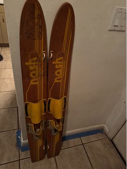 Nash trainer water ski’s