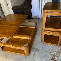 Lift Top Coffee Table /2 End Tables