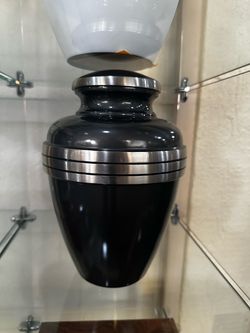 Adult Urn