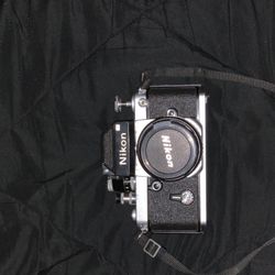 Nikon F2 W 50mm1.8 And 28mm 2.8