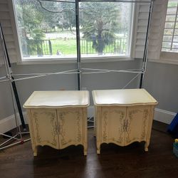 Vintage French Provincial Pale Yellow 2-Drawers Night Venetian Heritage