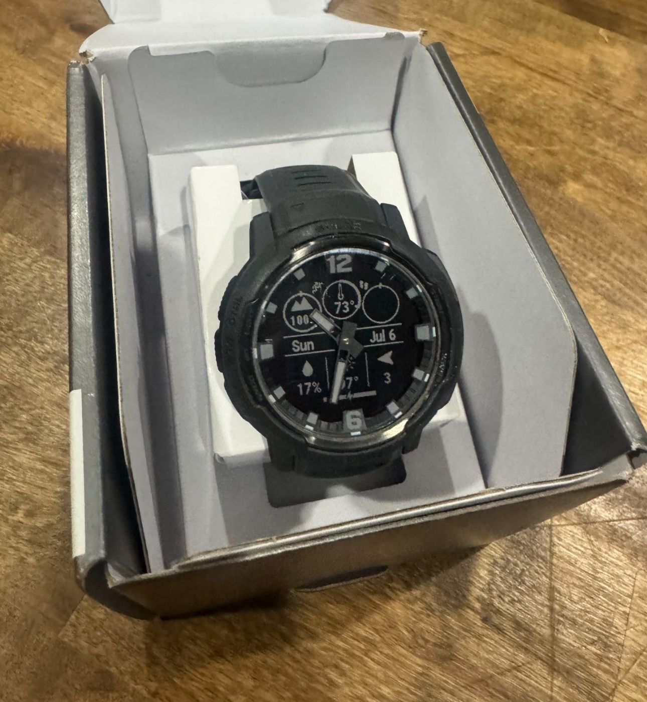 Garmin Instinct Crossover Solar