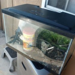 FISH TANK WITH ACCESSORIES 