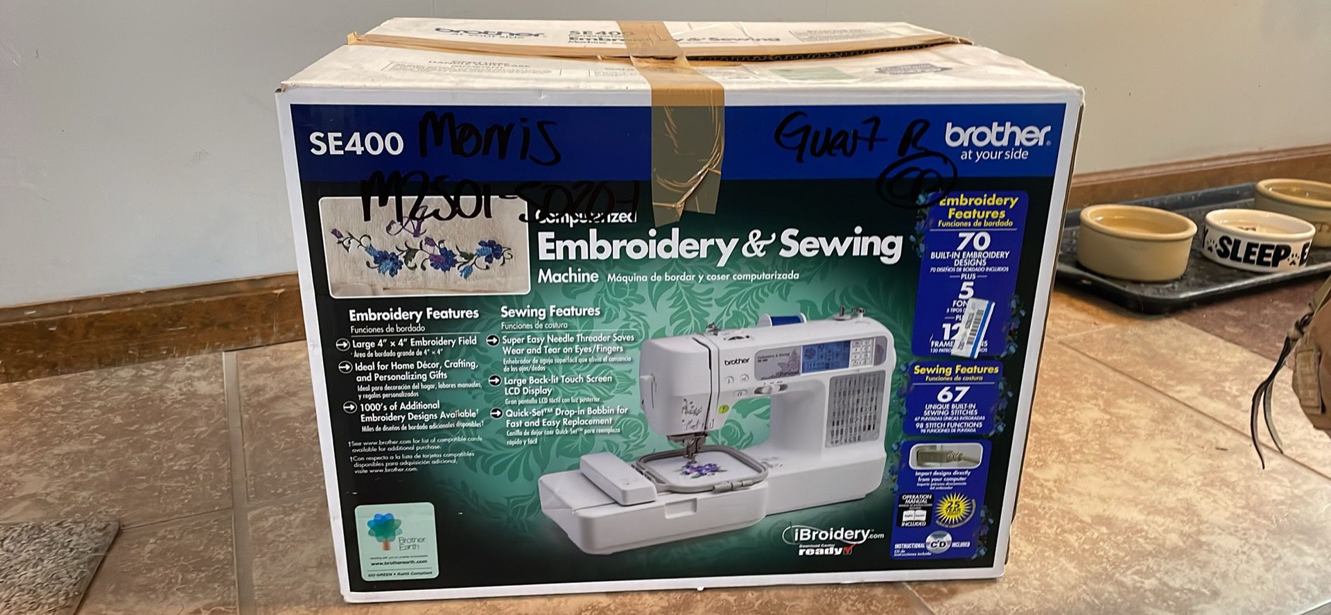 Brother SE400 Embroidery & Sewing Machine and Various Threads/Accessories