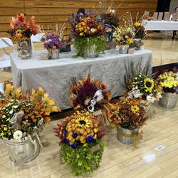 LUV BUCKETS - Floral Arrangements!