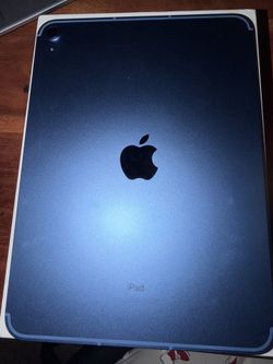 iPad 10th Gen 64GB – Wi-Fi + Cellular – Blue – Excellent Condition 
