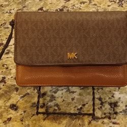 Michael Kors Leather Organizer 