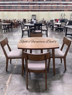 Elegant 5-Pc Dining Table Set Walnut Finish