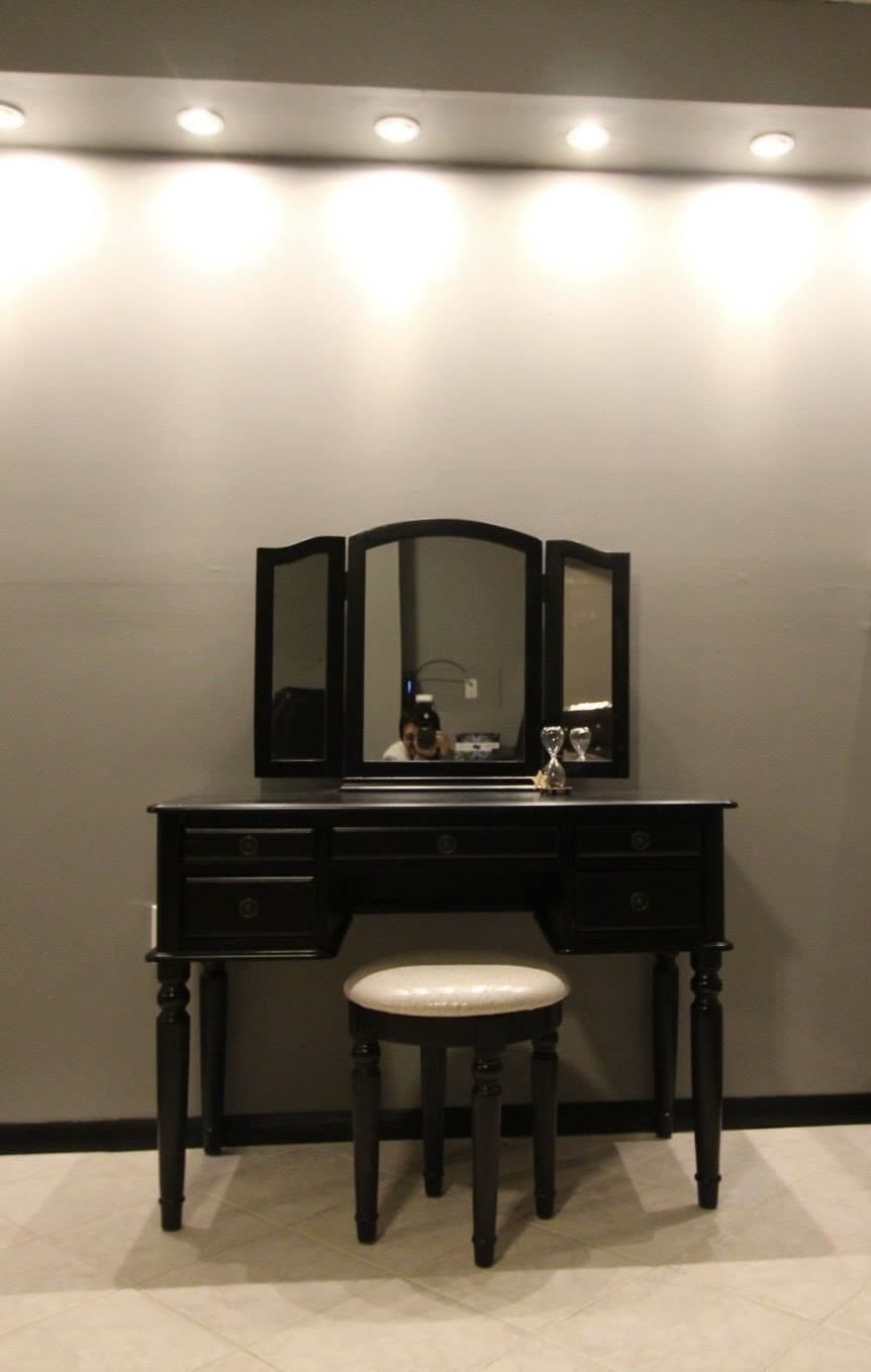 Commodious Vanity Set Featuring Stool And Mirror Black- Saltoro Sherpi