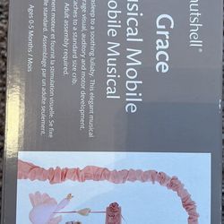 Great condition like new Baby girl crib set including my ducal box plats 12 different songs.