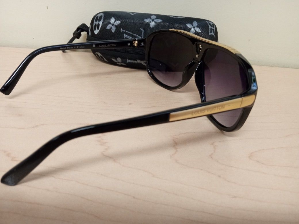 Louis Vuitton Evidence Sunglasses for Sale in Anaheim, CA - OfferUp