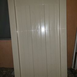Tan Vinyl Gate