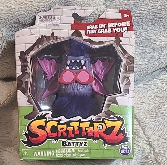 SCRITTERZ BATTYZ Interactive Jungle Creature Toy