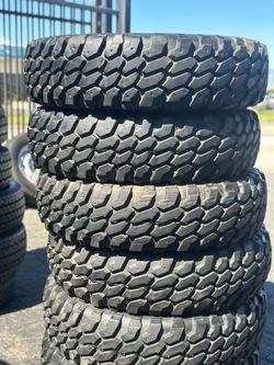 SET OF TIRE 235 85 16 MASTER CRAFT MUD TERRAIN 85% LIFE