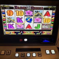 Amazing Cash Operated Video Poke Keno Blackjack And Reels 