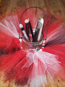 Make up brush holder