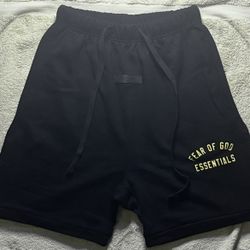 Fear of God Essential Shorts - Black