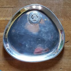 Nambe 525 Triangular Dish 