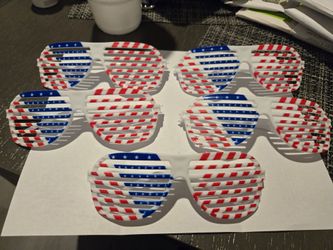 BRAND NEW USA GLASSES SUPER CUTE FOR 4TH OF JULY