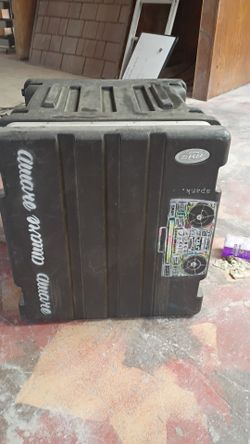 Skb 12U road case