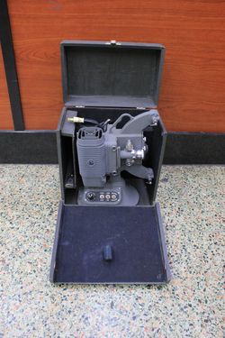 Vintage DeJUR Model 750 8mm Film Projector 