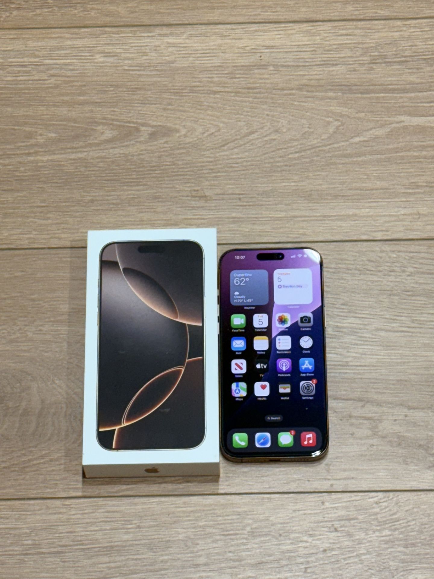 Iphone 16 Pro Max 256gb Unlocked By Apple With Receipt 