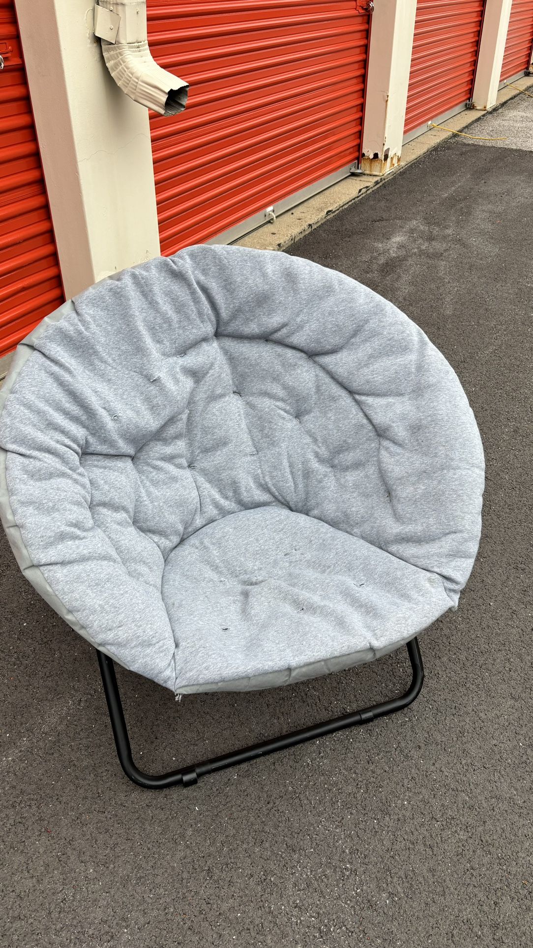 saucer chair