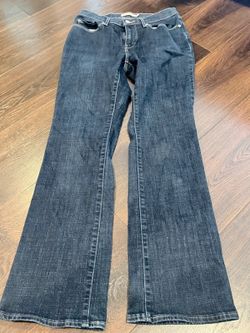 Levi’s Classic Bootcut Jeans Women’s Size 28 1432