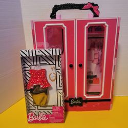 Barbie Closet  And Accessories 
