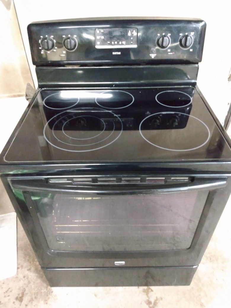 Nice Maytag Electric 5 Burner Glass Top Stove Works Great Clean Inside And Out