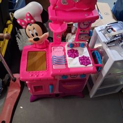 Minnie Oven  Pick Up Only