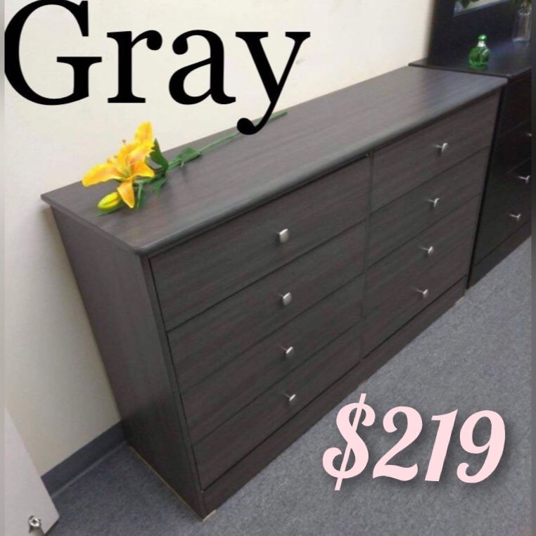 8 Drawer dresser