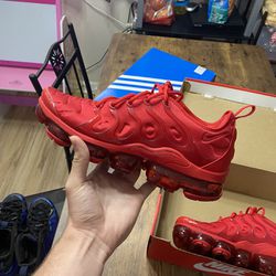 Red Vapor Max Size 11