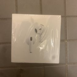Apple AirPods (4th Gen) With Active Noice Cancellation 