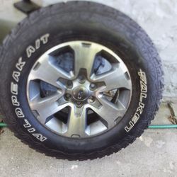 2011 To 2017  Ford F-150 Rims And Tires Great Condition 