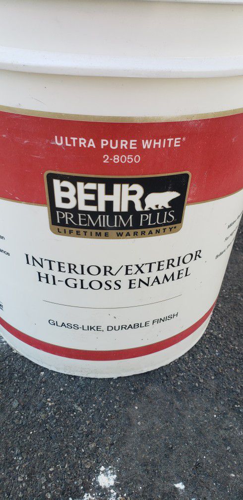 Exterior  Interior Paint Hi-gloss Antique White  5 Gallons 