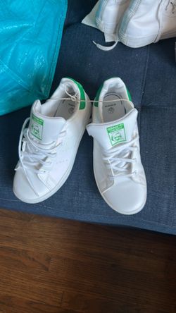 is Stan Smith Tennis shoes, Adida is Stan Smith