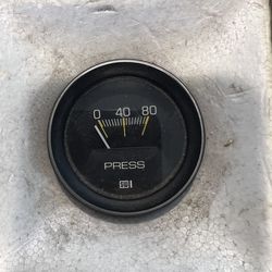 Stewart Warner electric oil pressure gauge