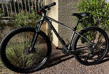 SPECIALIZED Rockhopper BIKE