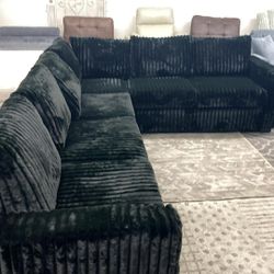 New Large Sectional Couch! Free Delivery 🚚! 