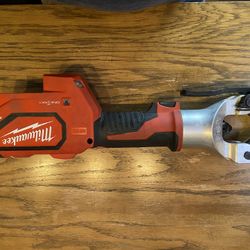 Milwaukee Dieless Crimper