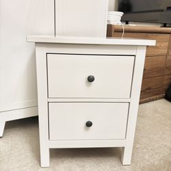White Nightstand/ Side-table