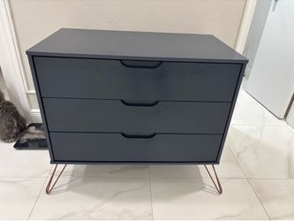 Dresser Blue -