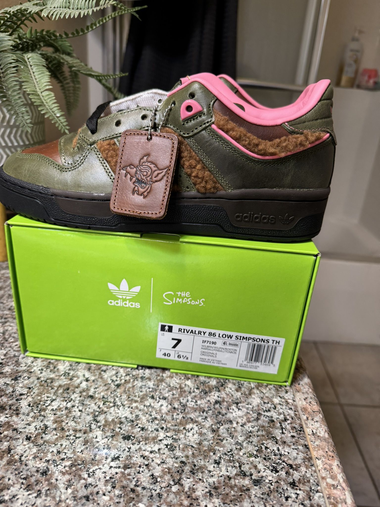 Adidas Size 7